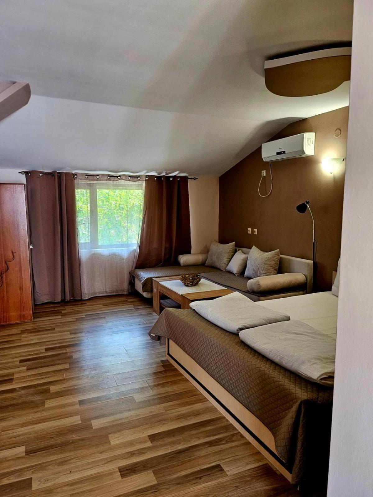 Orehite-Family Hotel ,Food & Pool Bozhichen Exterior foto
